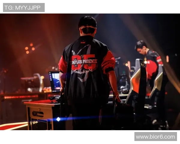 FPX战队在CSGO中的状态变革引发热议，未来发展值得期待